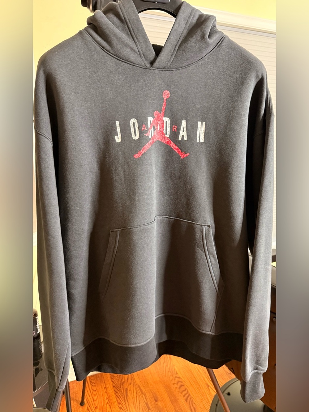 GORGEOUS JORDAN HOODIE!!!